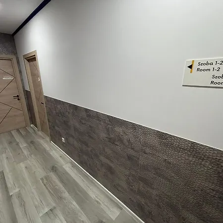 Bed and breakfast Május 1 - Szombathely