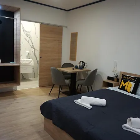 Május 1 - Szombathely