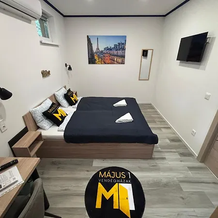 Május 1 - Bed and breakfast Szombathely