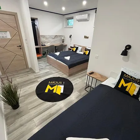 Bed & Breakfast Majus 1 Vendeghaz - Szombathely