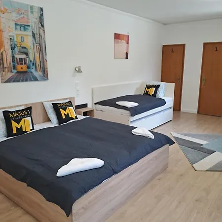 Május 1 - Bed and breakfast